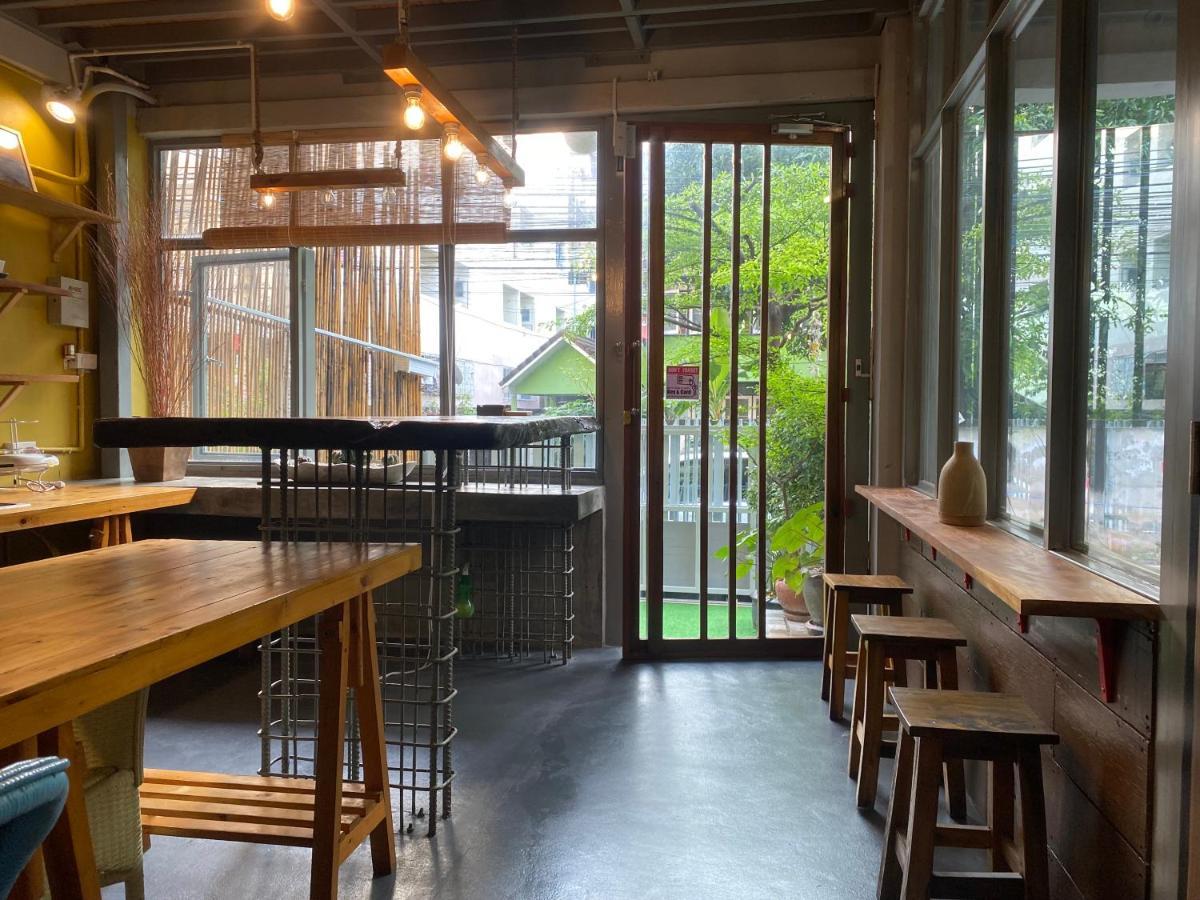 Nesuto Hostel&Cafe Ramkamhaeng 52 Bangkok Buitenkant foto
