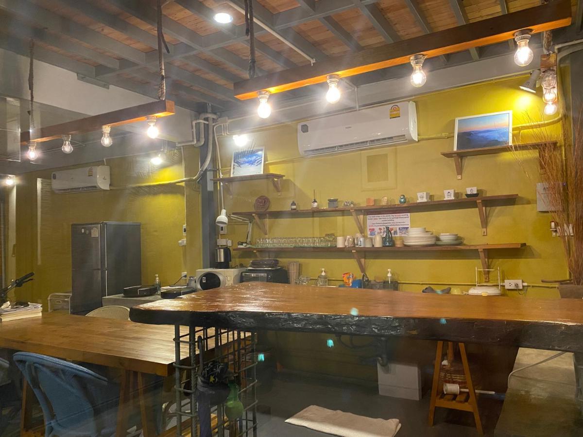 Nesuto Hostel&Cafe Ramkamhaeng 52 Bangkok Buitenkant foto